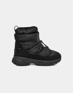 UGG Yose Puffer Mid